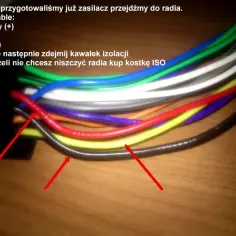 Bezpieczne podłączenie radia samochodowego do gniazda zapalniczki krok po kroku