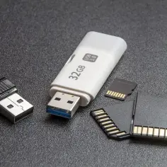 Jak poprawnie pisać pendrive? Uniknij błędów ortograficznych raz na zawsze!