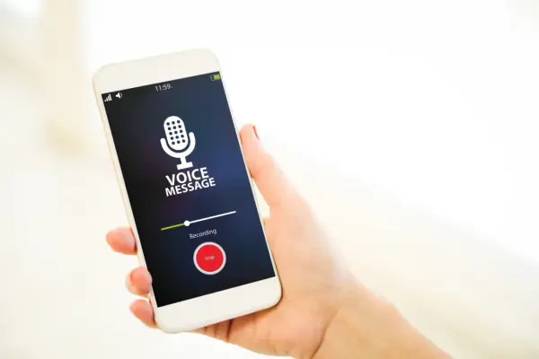 Jak włączyć dyktafon w telefonie - Android i iPhone krok po kroku